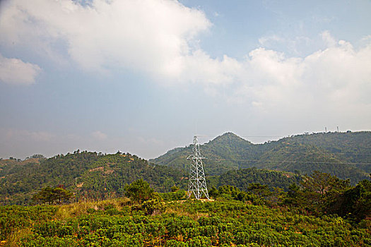 青山,供电塔