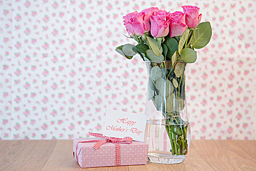 束,粉色,玫瑰,花瓶,礼物,母亲节,卡,木桌子