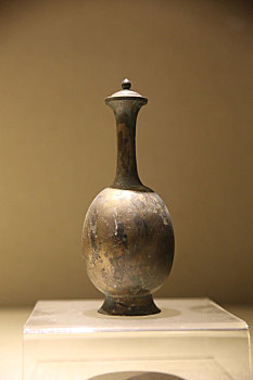 陕西西安庆山寺地宫文物,鎏银长颈瓶