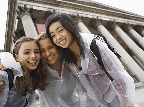 三个,少女,姿势,微笑,正面,伦敦,国家美术馆