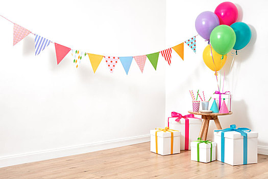 气球和礼盒,生日派对