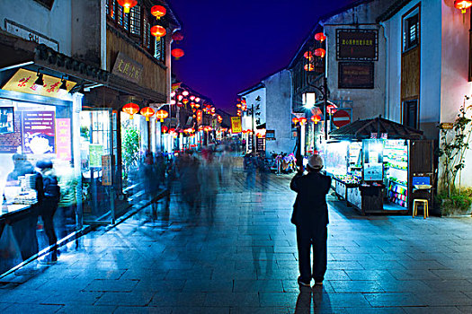 苏州古镇山塘街夜景