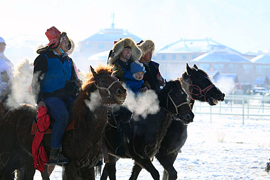 哈萨克族宣传冰雪旅游节