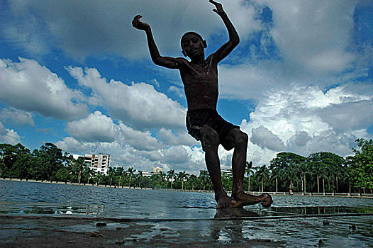 男孩,跳水,游泳池,热,夏天,达卡,孟加拉,2007年
