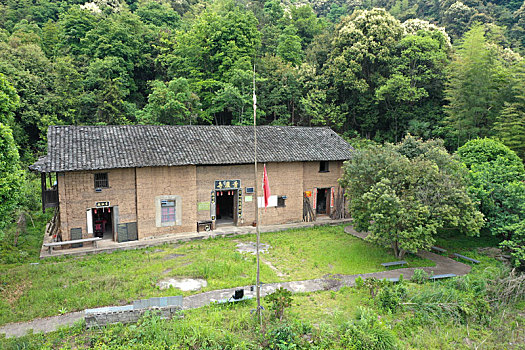 江西赣州上犹青庐寺犹崇游击大队指挥部旧址