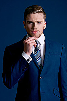 男人,蓝色,套装,领带,胡须,袖口,蓝色背景