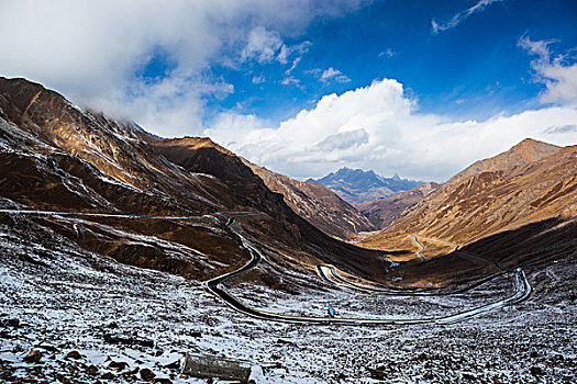 巴朗山风光