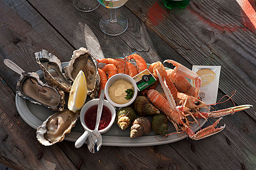 盘子,种类,海鲜,牡蛎,虾,小龙虾,蜗牛,木桌子,大西洋海岸,法国,欧洲