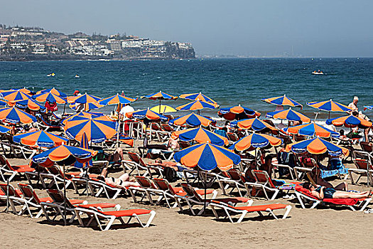 海滩,伞,太阳椅,干盐湖,大卡纳利岛,加纳利群岛,西班牙,欧洲