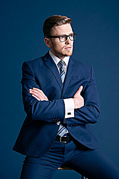 男人,蓝色,套装,玻璃,领带,蓝色背景,袖口