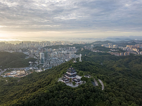 广东惠州市高榜山挂榜阁黎明时分航拍风光