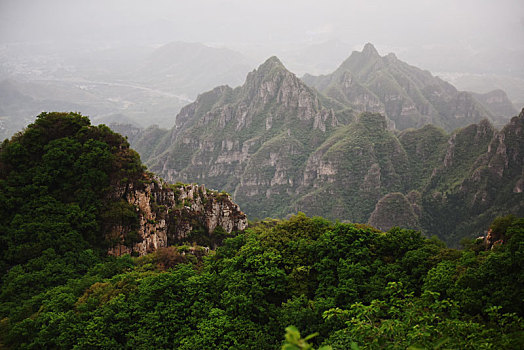 夏日狼牙山风景