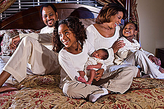 高兴,美国黑人,家庭,五个,婴儿