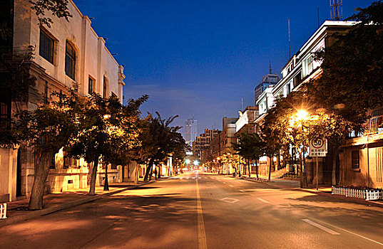 天津小洋楼,解放北路金融街,夜景