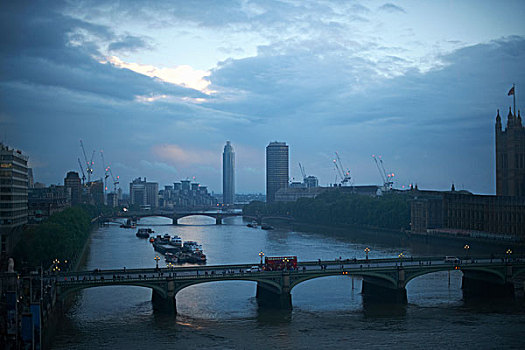俯拍,泰晤士河,威斯敏斯特桥,黎明,伦敦,英格兰,英国