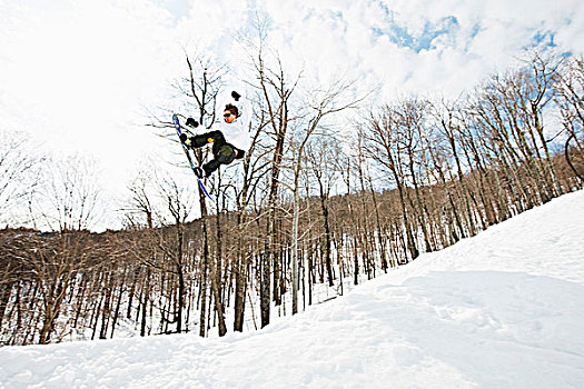 滑雪板玩家,跳跃,半空中