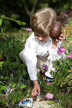 小男孩,复活节彩蛋,花园