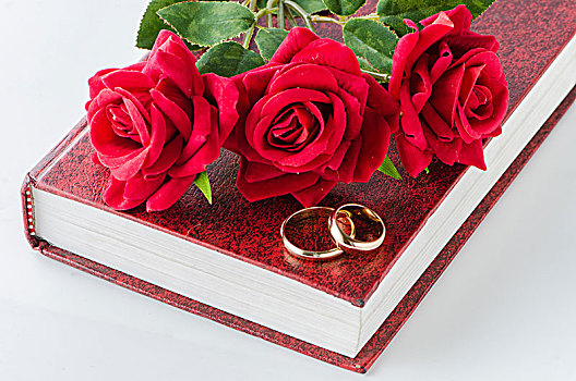 婚礼,概念,戒指,玫瑰