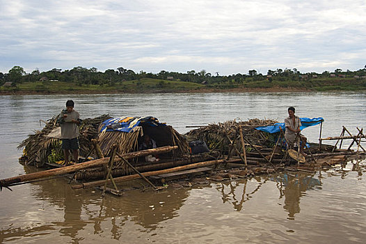 秘鲁,亚马逊盆地,河,人,生活方式,筏子,运输,香蕉,伊基托斯