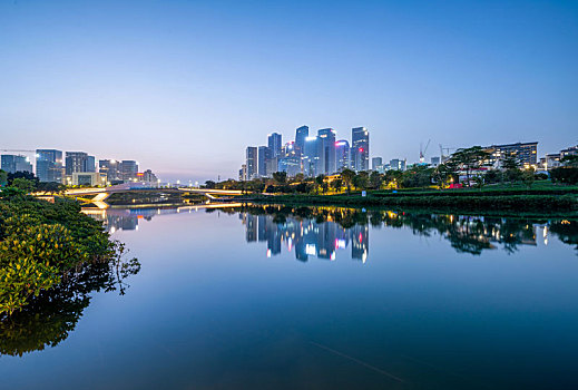 深圳前海建筑群夜景