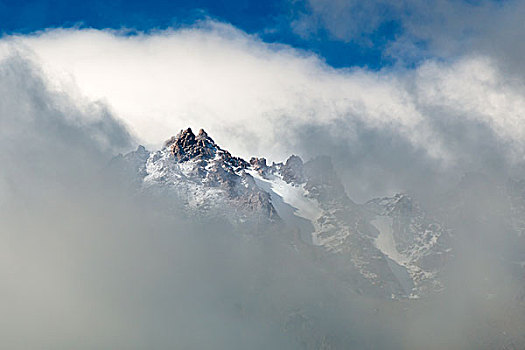 云间山巅