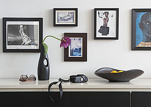 郁金香,花瓶,黑色,盘子,餐具柜,墙壁,框架,照片