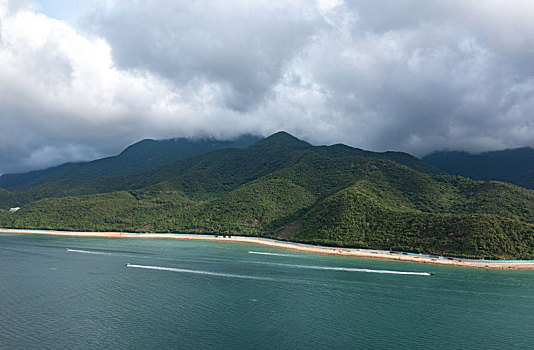 航拍深圳大鹏半岛七娘山与杨梅坑海域风光