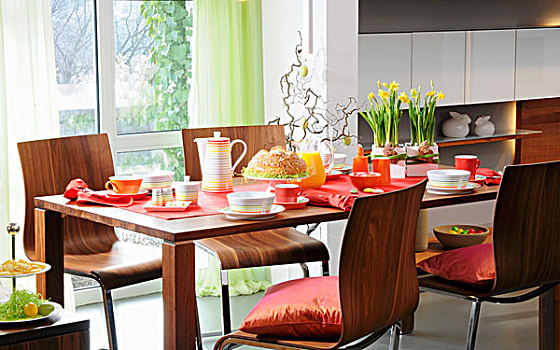 复活节早餐,餐桌,桌子,椅子,胡桃,木