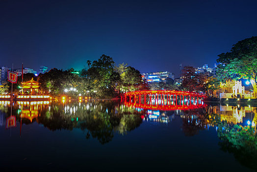 还剑湖,夜晚,河内,越南