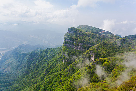 陕西汉中南郑龙头山