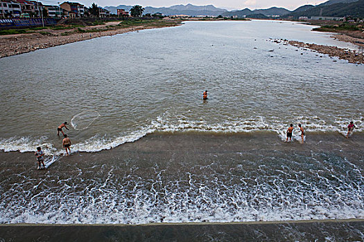 浙江宁海伍山石窟