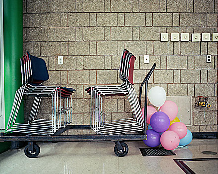 椅子,气球,墙壁