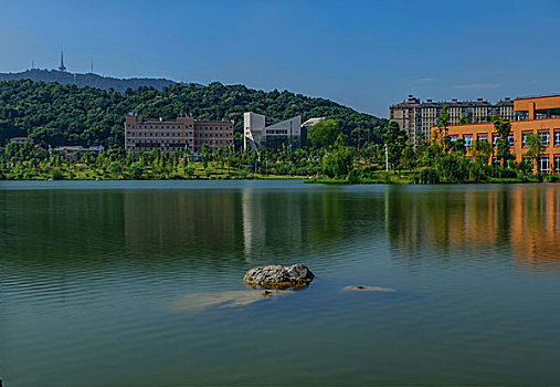 湖南省长沙西湖公园,文化园,－水景,湖光秋色,石头,水