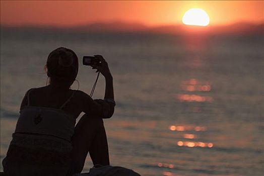 女人,拍照,日落,上方,地中海,海洋,数码相机