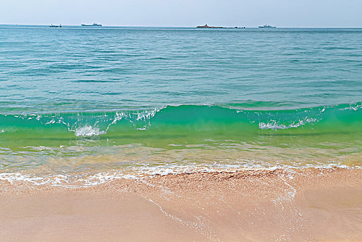 海南省三亚市亚龙湾的海滩