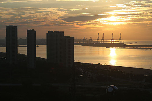 农历七夕大雨过后秦皇岛金梦海湾朝霞分外妖娆