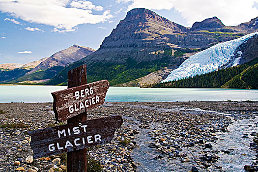 风景,湖,冰河,落基山脉,罗宾逊山国家公园,不列颠哥伦比亚省,加拿大