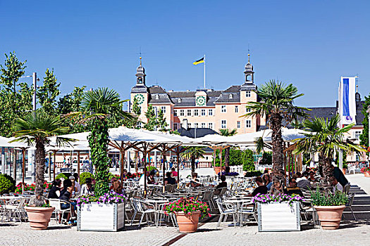 街边咖啡厅,城堡,施威琴根,巴登符腾堡,德国,欧洲