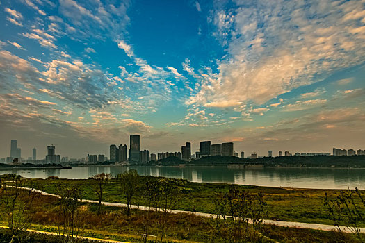湖南省长沙市湘江外滩都市高楼建筑景观