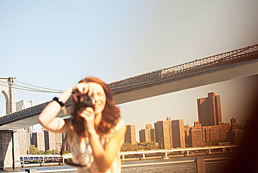 女人,拍照,城市,桥