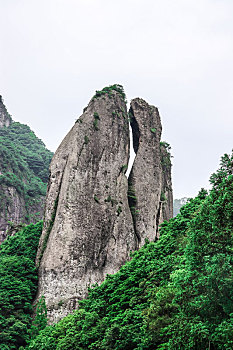 雁荡山鳄鱼峰