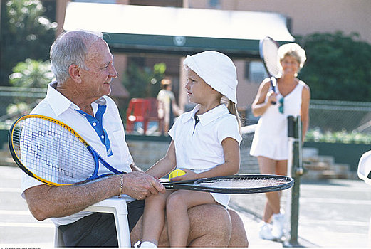 祖父母,孙女,网球场