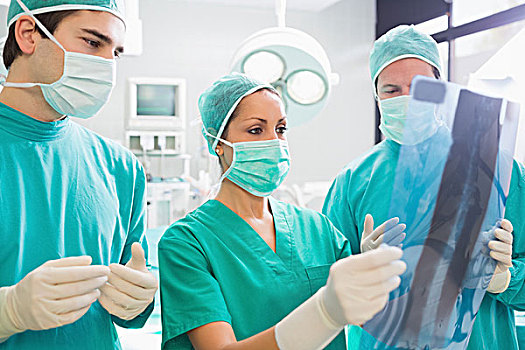 外科,团队,看,x光,手术室