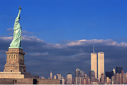 城市天际线,自由女神像,纽约,美国
