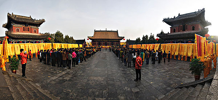 参加淮阳太昊陵祭祀活动的宾客