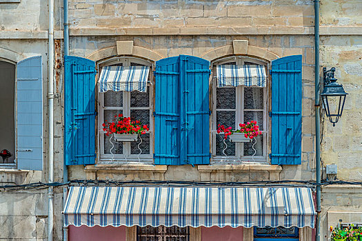 窗户,蓝色,百叶窗,红色,天竺葵,阿尔勒,法国,欧洲