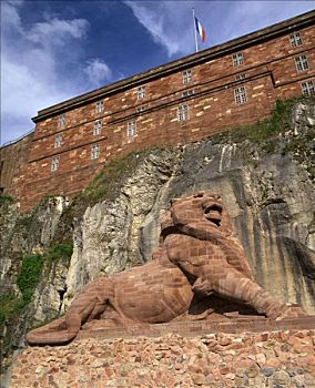 石制品,狮子,长,11米,高,城堡