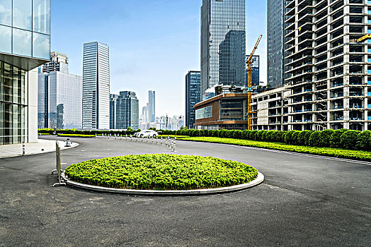 公路和建筑在江北嘴中央商务区