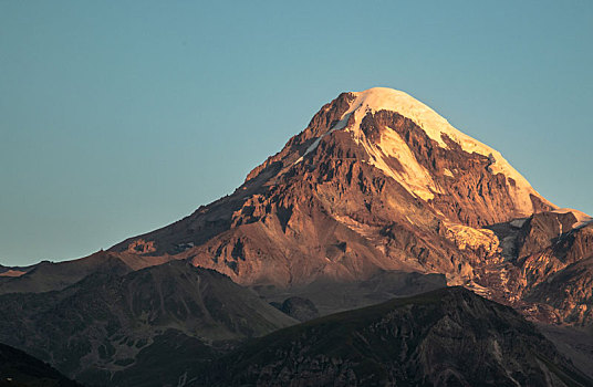 日照金山,格鲁吉亚,kazbegi,georgia