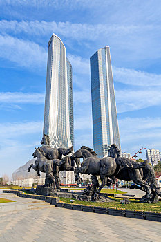 蓝天下的双子塔建筑风光,南京市国际青年文化中心